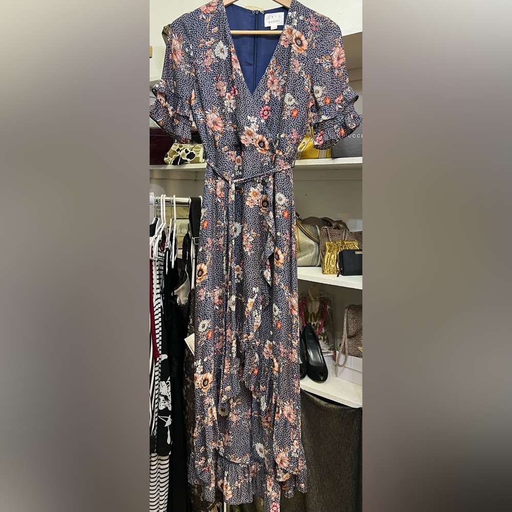 Lost & Wander - NWOT - Navy Floral Hi/Low Faux Wrap Dress - Romantic! XS